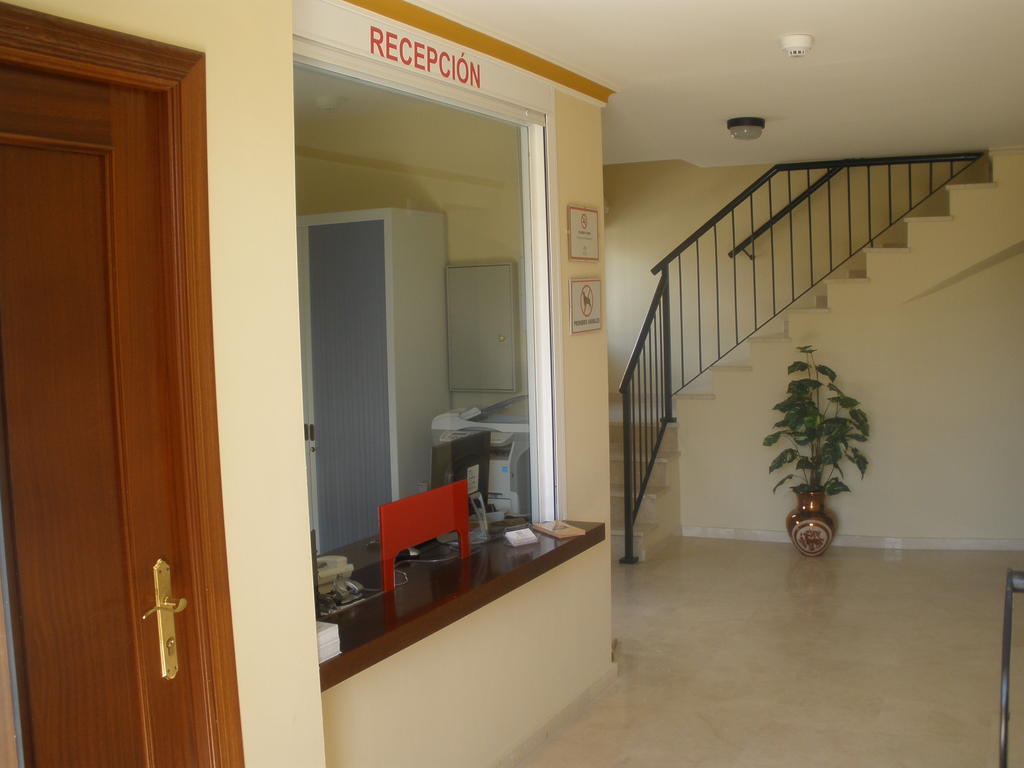 אספרטינס Apartamentos Turisticos Los Girasoles מראה חיצוני תמונה