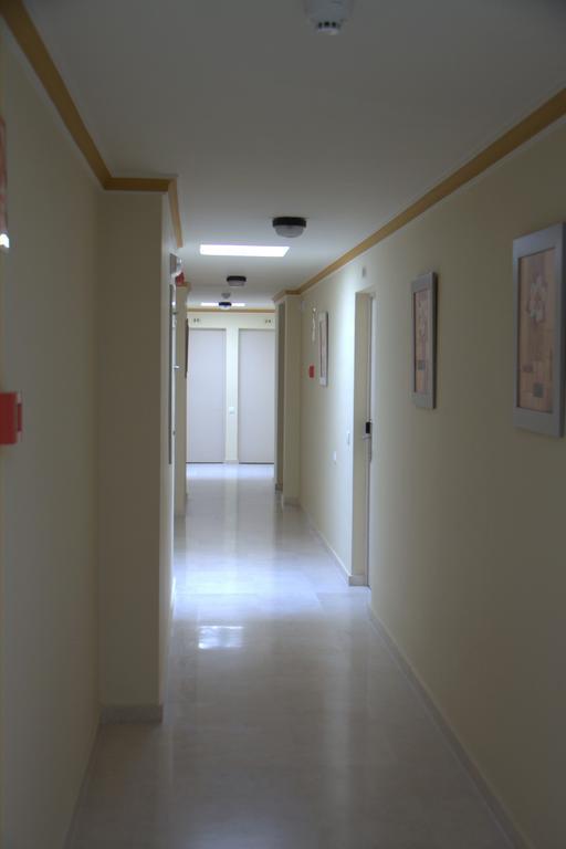 אספרטינס Apartamentos Turisticos Los Girasoles מראה חיצוני תמונה