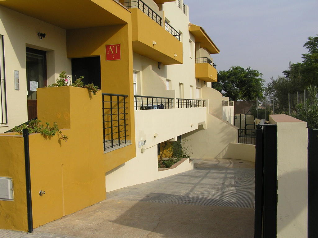 אספרטינס Apartamentos Turisticos Los Girasoles מראה חיצוני תמונה